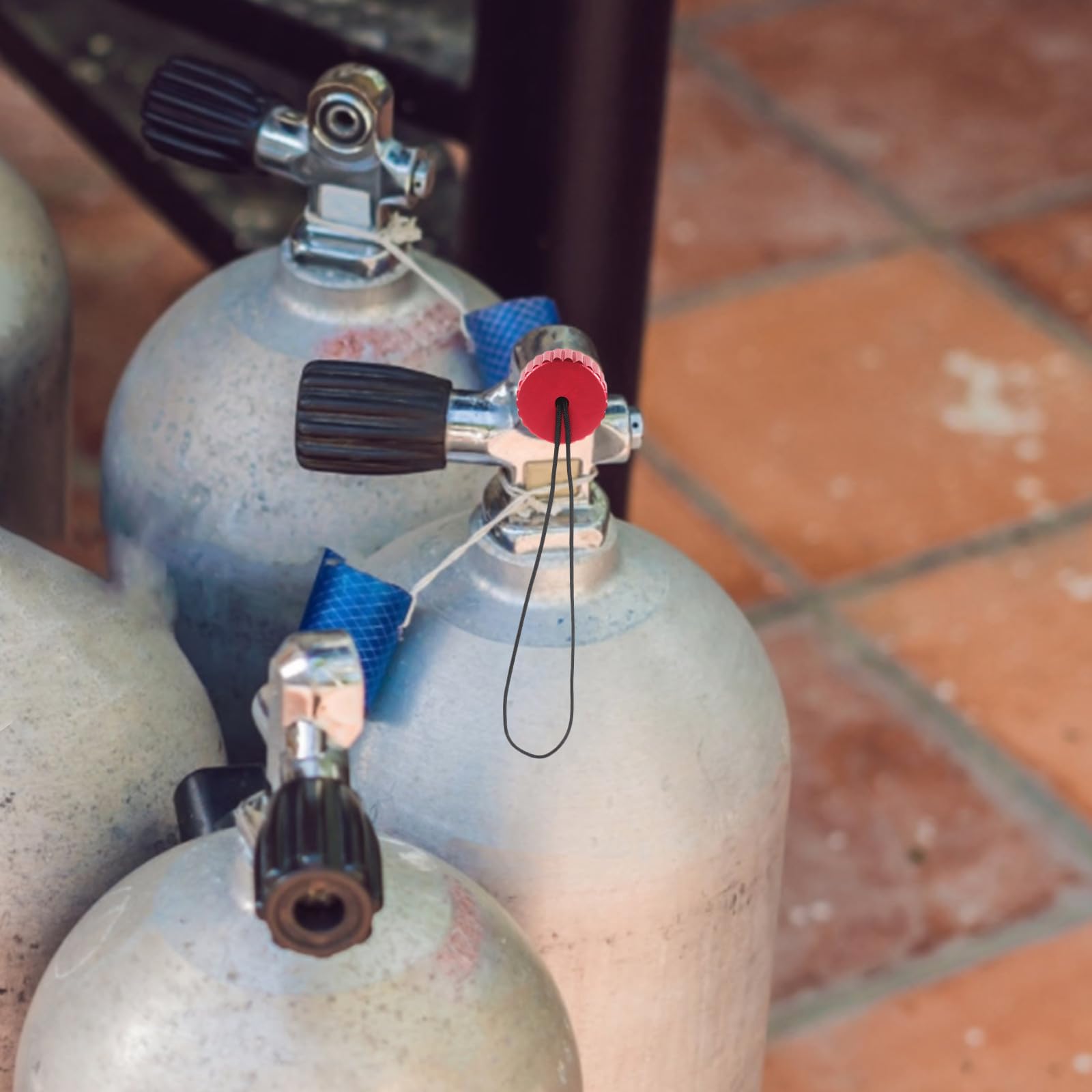 POPETPOP Tauchflaschenventil Schutzkappe mit Kabelabdeckung und Staubschutz Ventilgewindestopfen für Gasflaschen Passend für Tauch und Atemluftflaschen
