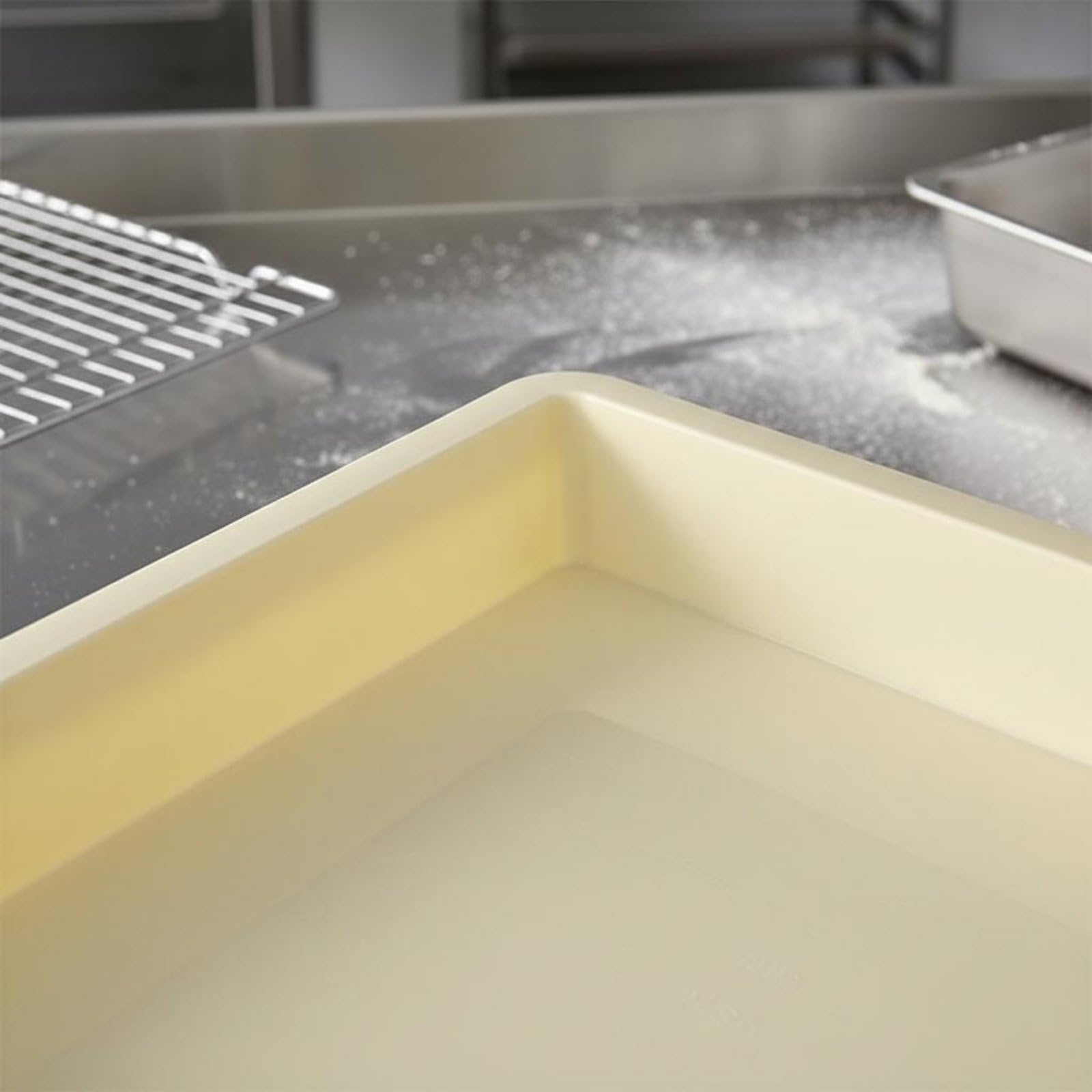 Cassetta Lievitazione Impasto Pizza Spesso Contenitore Lievitazione Pizza Superficie Liscia Cassetta Portaimpasto per Pizzaioli, Panettieri, Pizzeria, Giallo, Grande 575 385 130mm