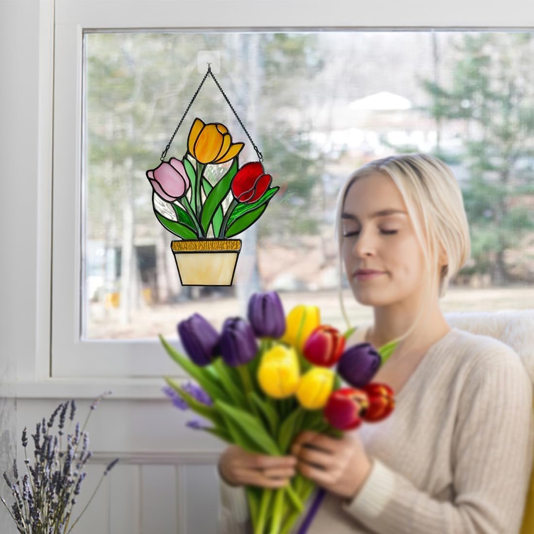 Tulip Flower Decor Stained Glass Window Hangings,Flower Gifts for Women Mom Stained Glass Suncatcher,Handmade Floral Glass Suncatcher for Livingroom Bedroom Kitchen