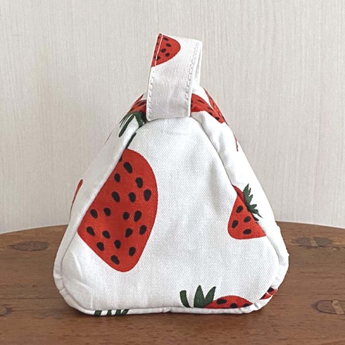 Amazon.co.jp: 保冷おにぎりポーチ イチゴ 苺 いちご 保冷バッグ お  