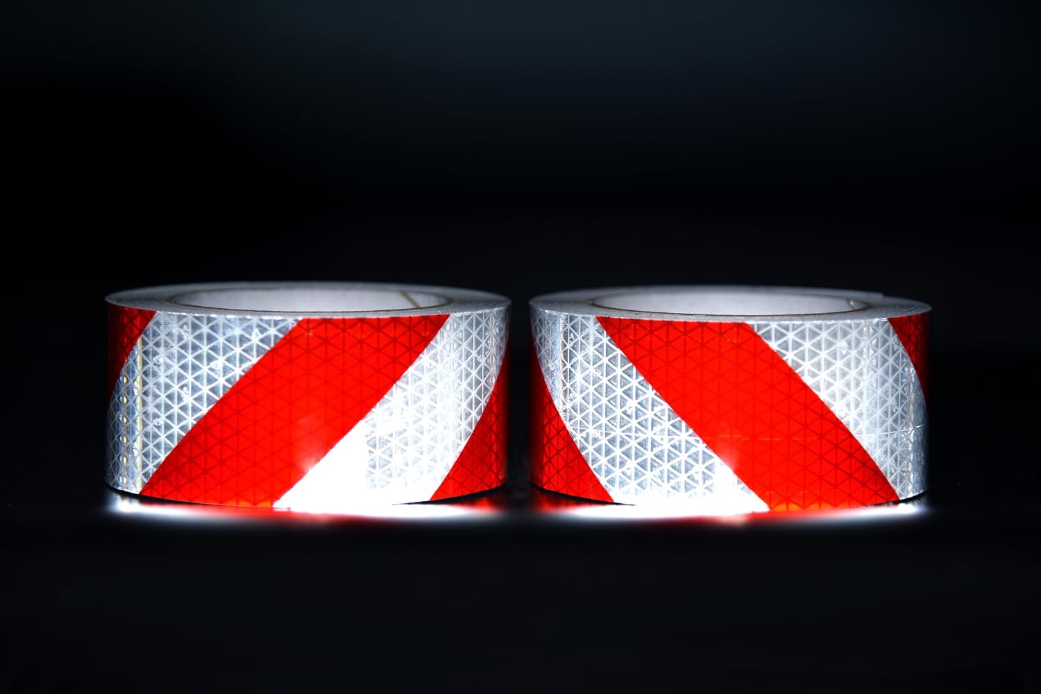 Orafol ORALITE 5931M Prismatic Construction Grade - Set Industriewarnmarkierung rot-weiß - Anwendungspaket je 10 Meter linksweisend und rechtsweisend (50 mm Breite)