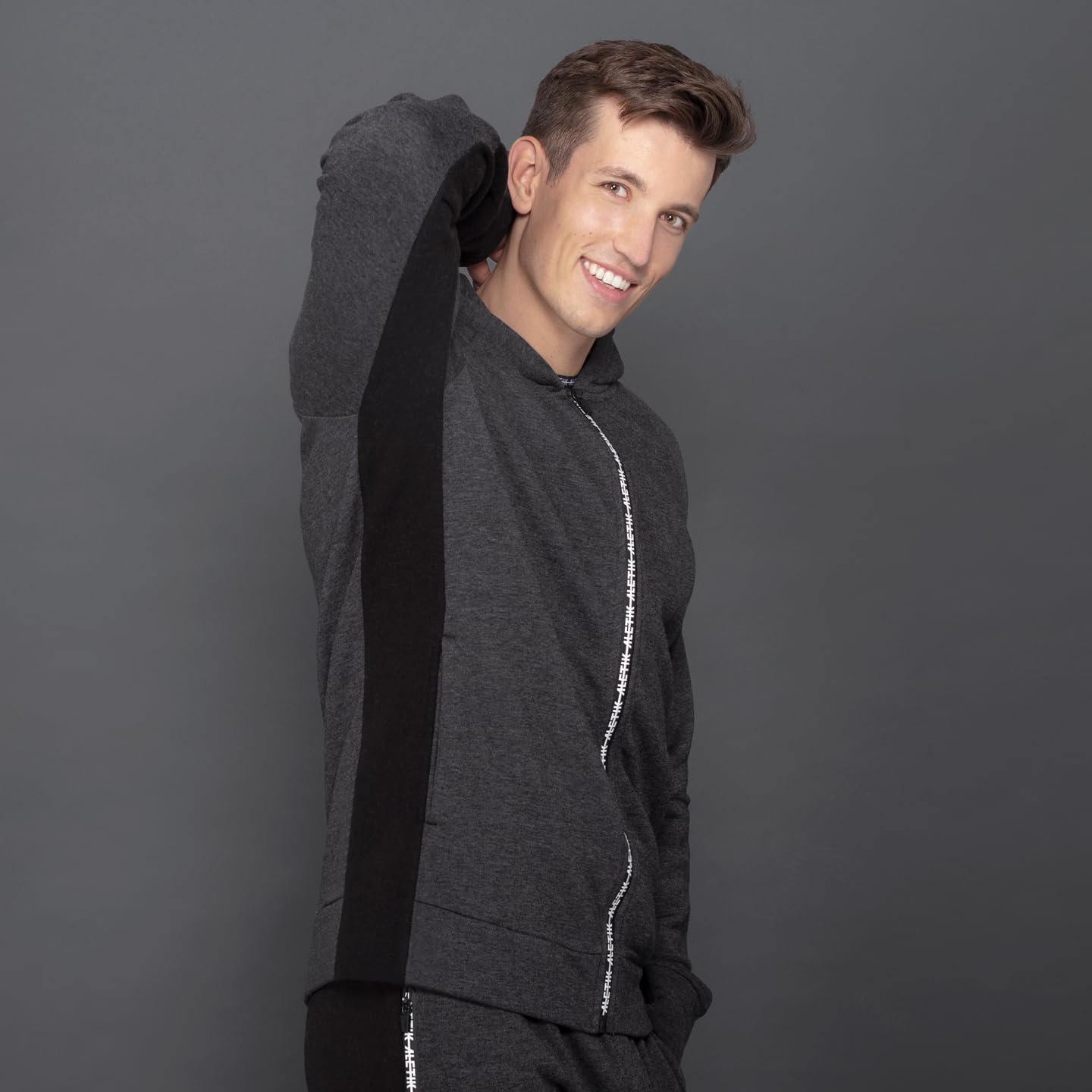 Fit Active Zip Hoodie aus recycelten Materalien