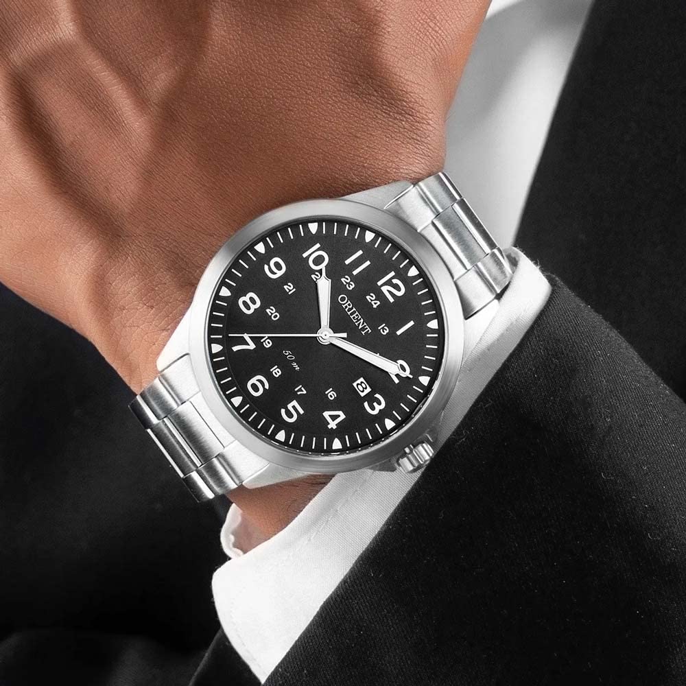 Relógio Orient Masculino Analógico Quartz MBSS1380 P2SX Prata, Preto em promoção! Veja a oferta e mais achadinhos de Relógios de pulso 4 Hoje é o melhor dia para comprar Relógio Orient Masculino Analógico Quartz MBSS1380 P2SX Prata, Preto com aquele preço maroto! Promoção! Aproveite a oferta! 4