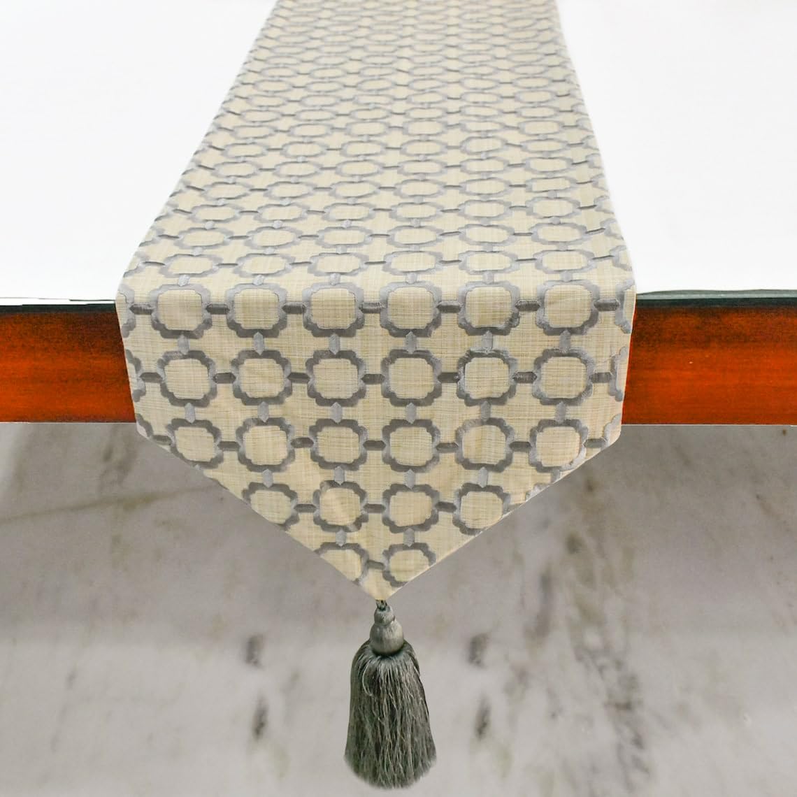 The HomeCentric Décoratif Gris Chemin de Table, 35 x 150 cm Lin Chemin de Table, Broderie et Treillis, Géométrique La Nappe, Moderne Décoration de Mariage - Geometrix Threads