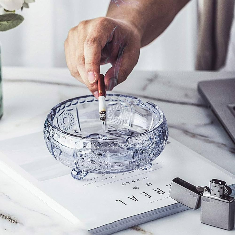 Amazon.co.jp: タバコ用灰皿 大きな深いクリスタルガラス灰皿