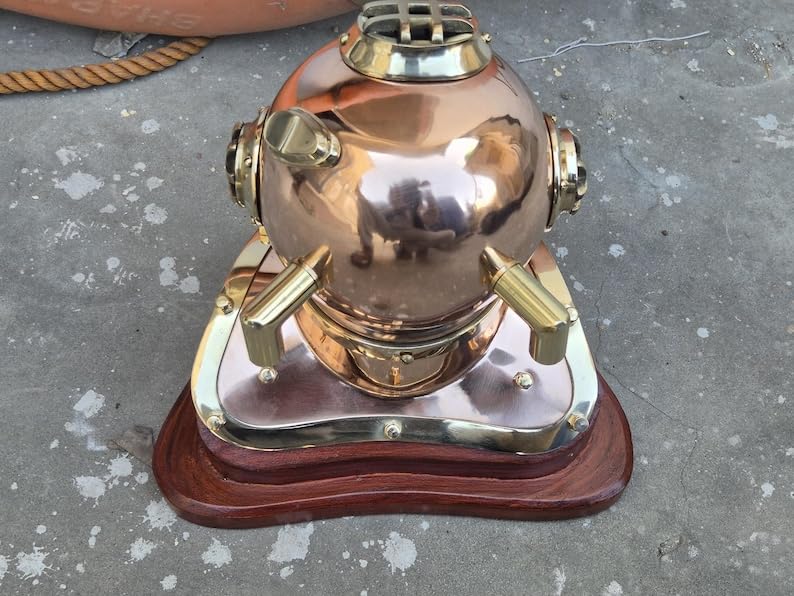 Casque de plongée en cuivre, mini casque de plongeur pour bureau et décoration d'intérieur, cadeau pour elle et lui 15,2 cm