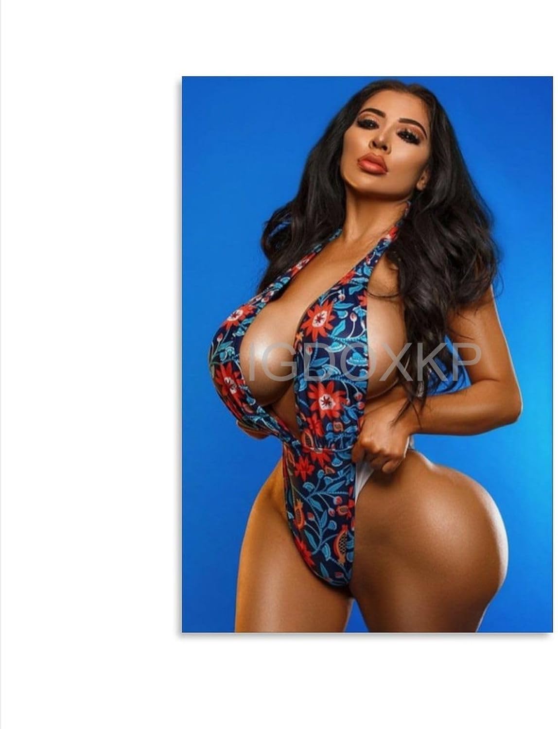 Veb-kamera videosi oldida yalangoch Klodi porno