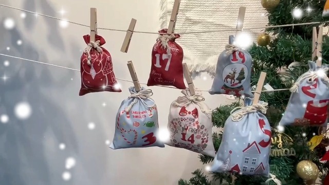 Calendario Dell'Avvento Fai Da Te In Stoffa - 24 Sacchetti Con Adesivi Natalizi - Riutilizzabile - Foto 5