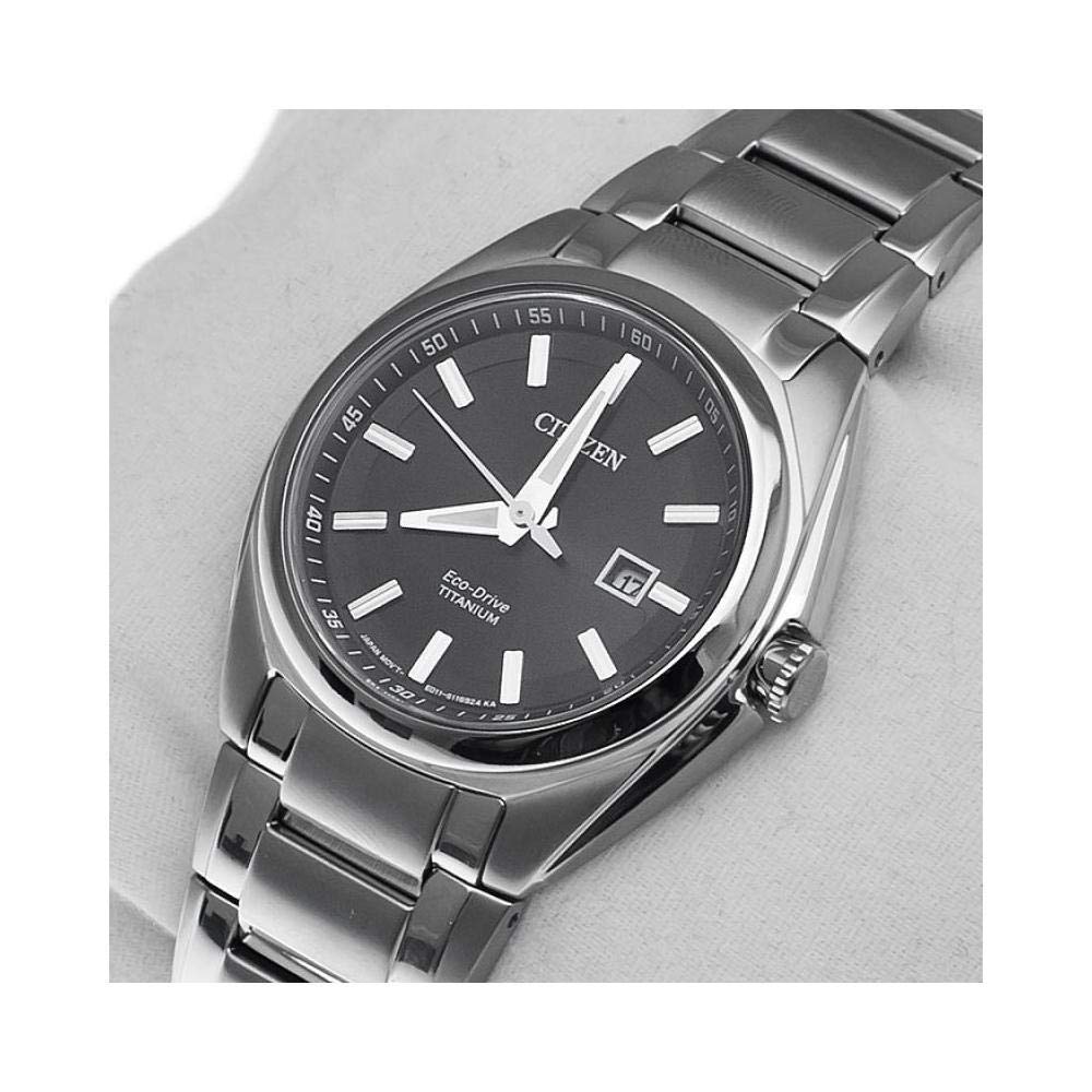 Citizen Damen Analog Eco-Drive Uhr mit Titan Armband