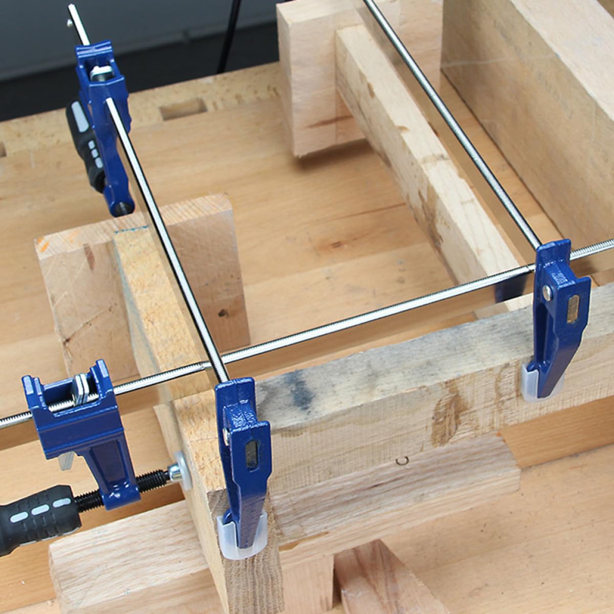 Morsetto da Falegnameria a F Blu in Plastica e Acciaio per Carpentieri | Morsetto da Falegname a F, Design Ergonomico e Stabile, Serraggio Rapido per Lavoro Preciso di Fissaggio
