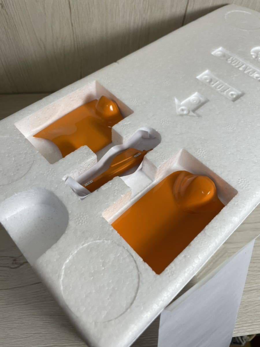 Amazon.co.jp: ミニチャンプス 1/18 メルセデス ベンツ SLR