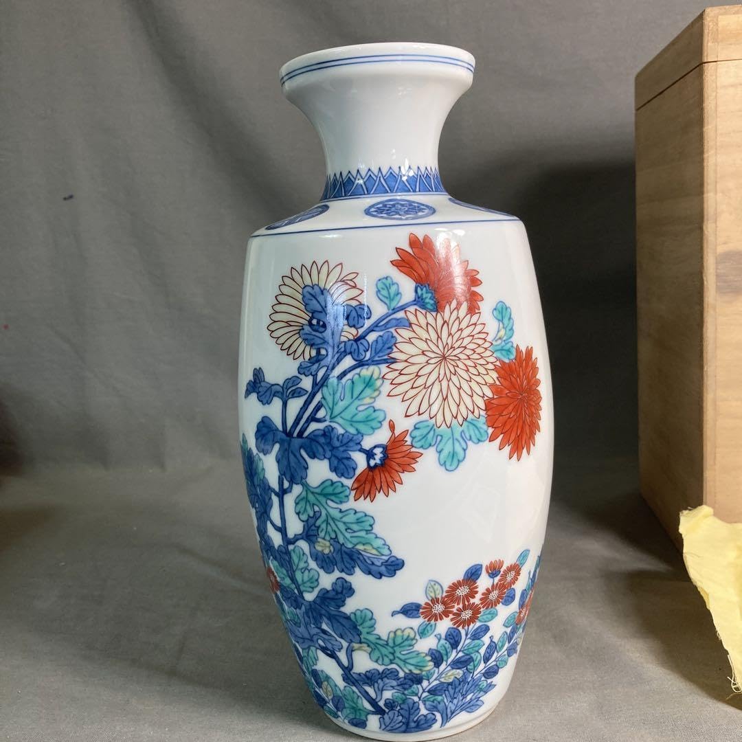 カ*ド様 人間国宝 十三代 今泉今右衛門 色鍋島 葵文 花瓶 花器 花入 共箱あ sold out】人間国宝 十三代 今泉今右衛門 造 本人作 色鍋島唐花