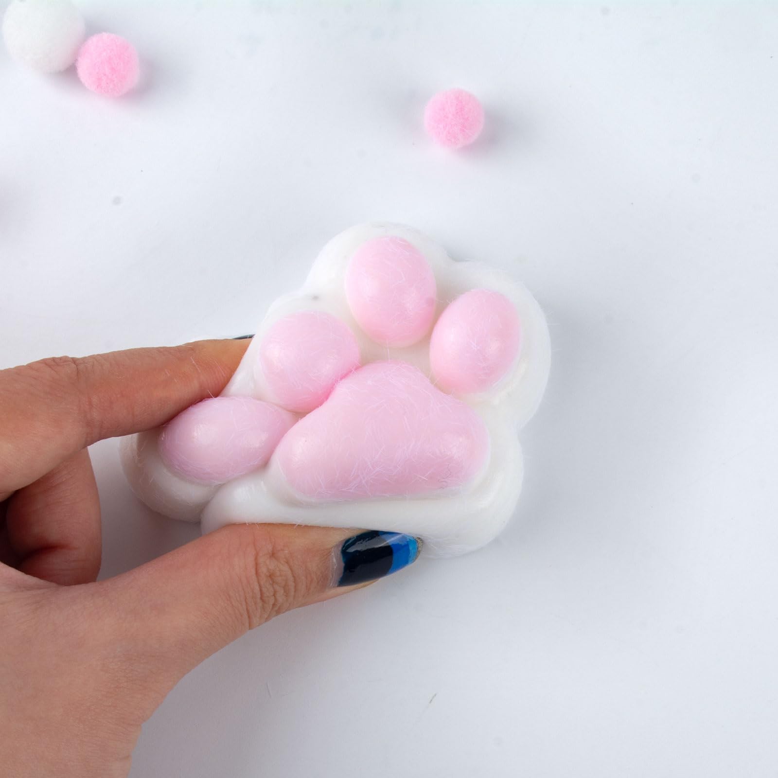 Kawaii Katzenpfoten Spielzeug - 2 Flauschige Anti-Stress Bälle Zum Drücken & Entspannen