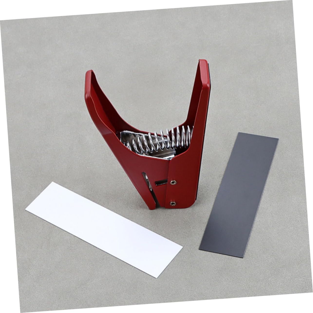 ibasenice Punzone per Plettri per Chitarra in Metallo, Strumento per Creare Forma e Design, Accessorio per Strumenti Musicali, Utilizzo Ripetuto