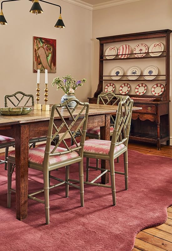 Image of Elegant Scalloped Wool Rug in Raspberry Red, Ideal for Sophisticated Dining and Living Spaces (2.5x11 Ft)