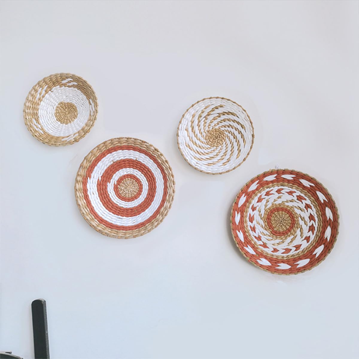 Decoración de Pared Redonda Bohemia Hecha a Mano en Paja Trenzada, Juego de 4 Piezas para Dormitorios y Celebraciones Obsequios, Resistente al Desvanecimiento