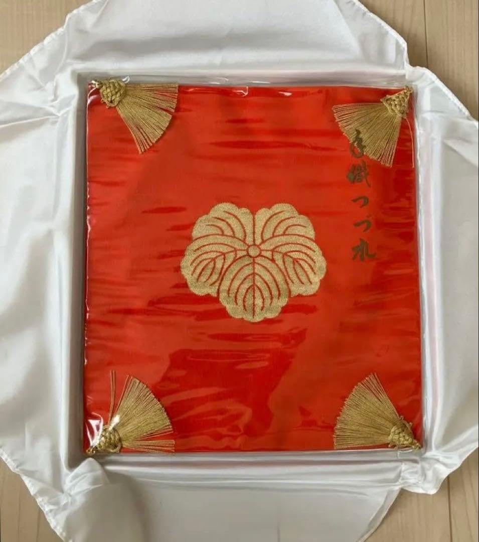 Amazon.co.jp: 手織つづれ 家紋 五三の桐紋 掛け袱紗 ふくさ 金糸 朱色