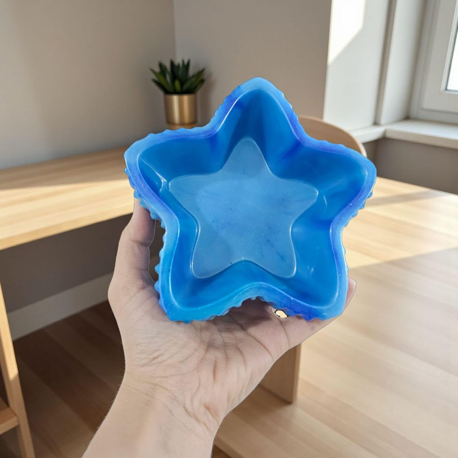 Inventive Art Creation Decorative Starfish Shaped Resin Key Bowl, 15.5 cm Wide (Ocean Glow Cyan) 1