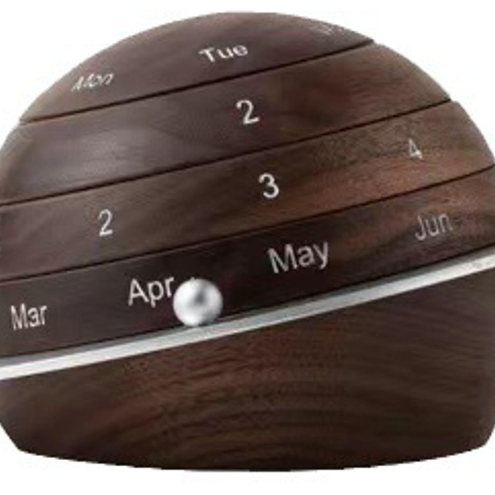 Calendario De Madera Decorativo Forma Única