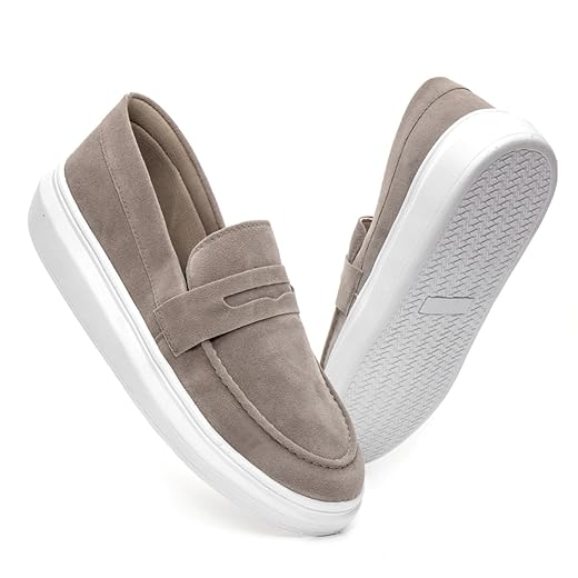 Sapato Masculino Mocassim Loafer em Couro Camurça com Sola Alta Estilo Clássico e Moderno