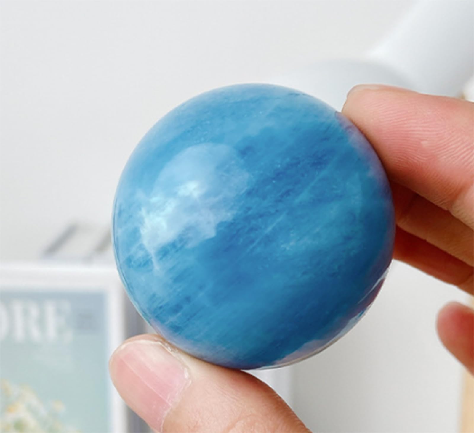 Bola de Cristal de Aguamarina con Soporte de Madera, Orbe de Esfera de Cuarzo de Cristal Natural Hecho a Mano para Meditación, Feng Shui, Adivinación, Magia, Decoración del Hogar,45~50mm
