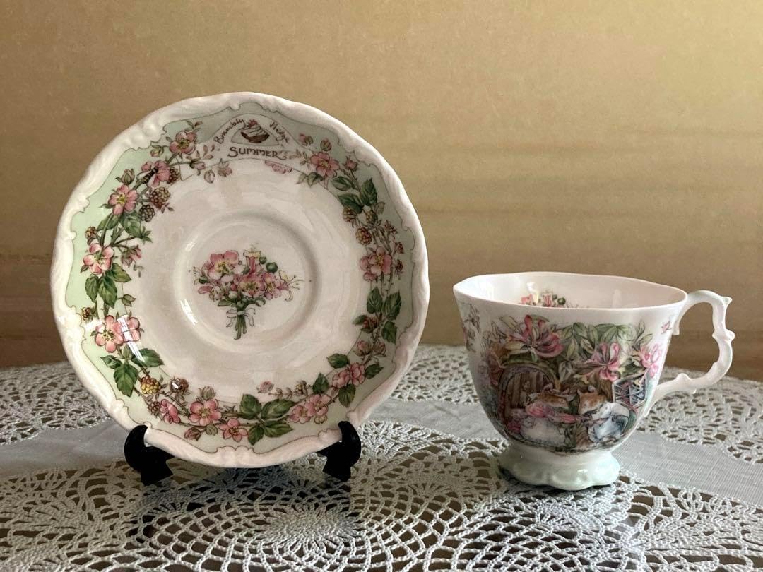 ロイヤルアルバートレディ-カーライルカップ&ソーサーペアセット