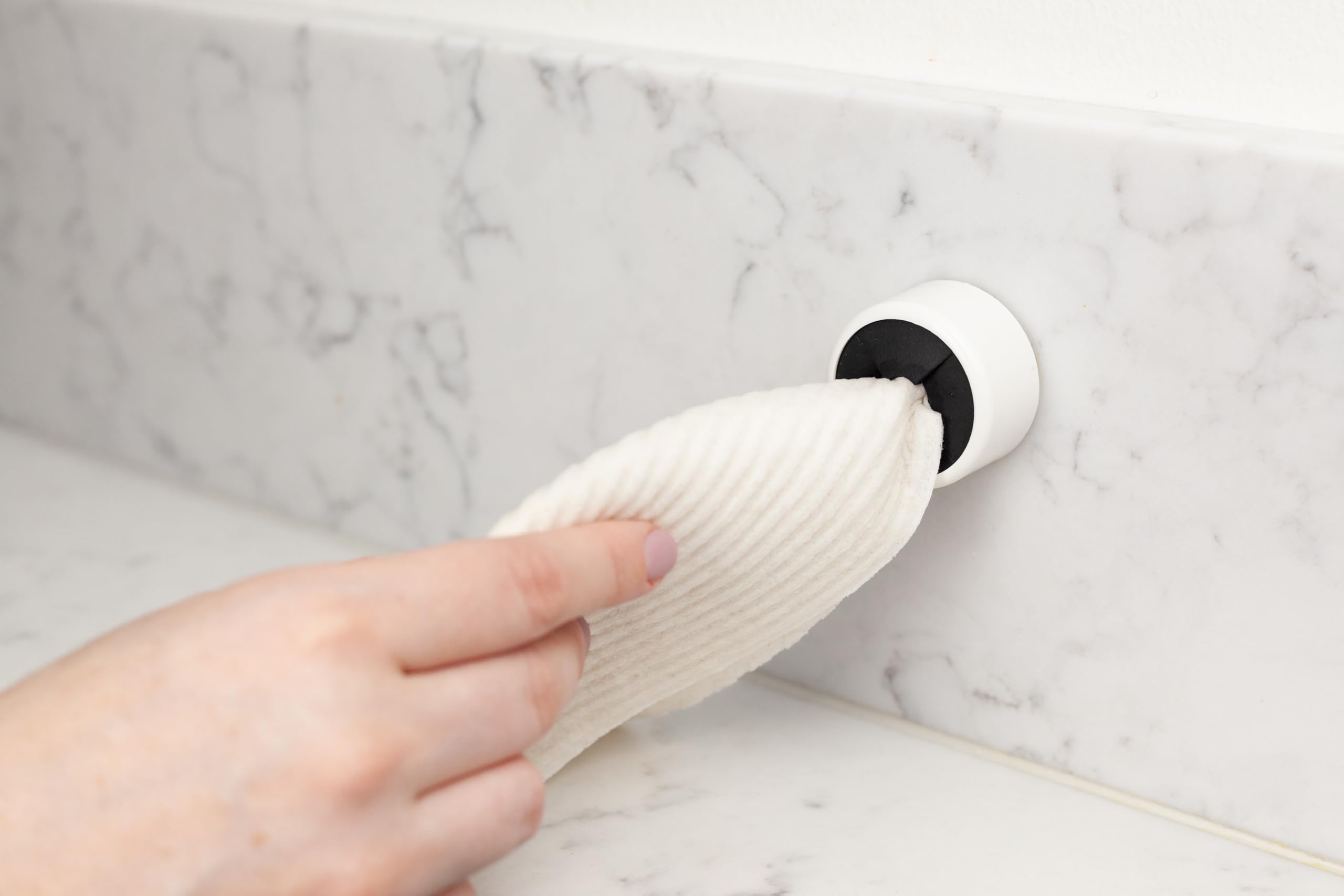 Soporte Para Escoba Autoadhesivo De Agarre Versatil Blanco | Meses Sin