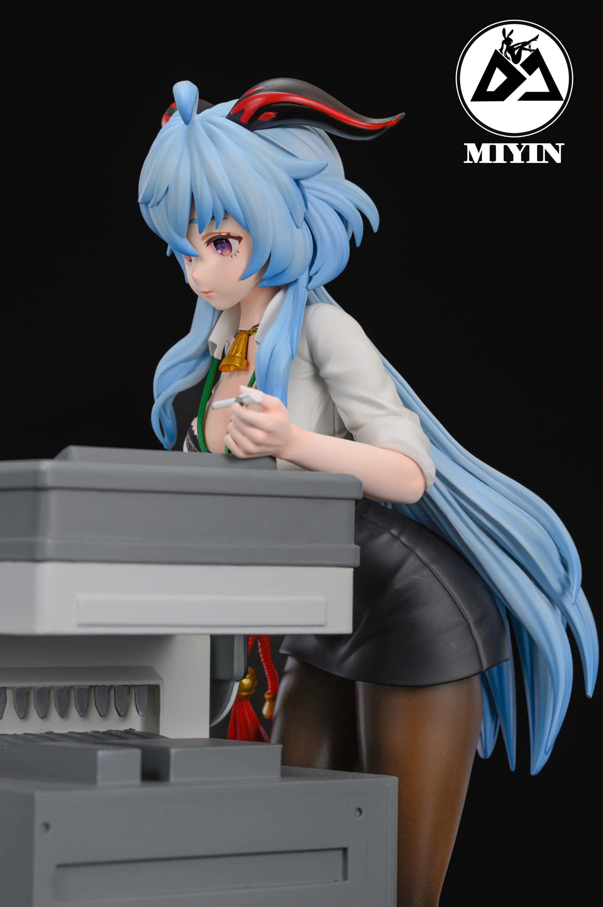 Amazon.co.jp: 甘雨 かんう フィギュア OLVer. 1/6スケール 塗装