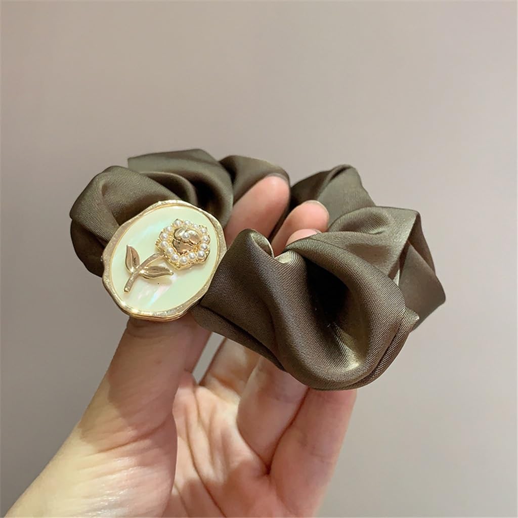 Irregular Oval Flowers Decorate the Satin Hair Circle Temperament Headdress