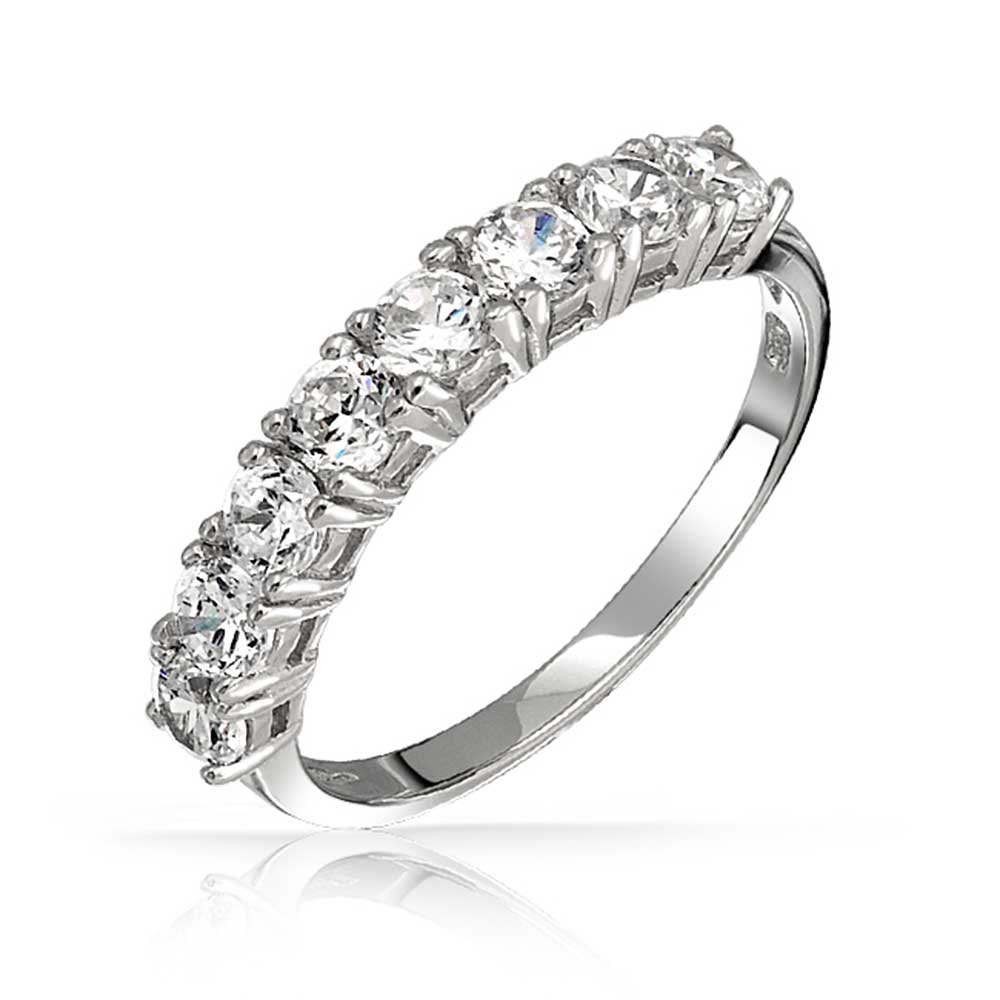 Sottile anello giro completo impilabile con zirconi cubici AAA CZ rotondi semplici per anniversario o matrimonio da donna in argento sterling 925