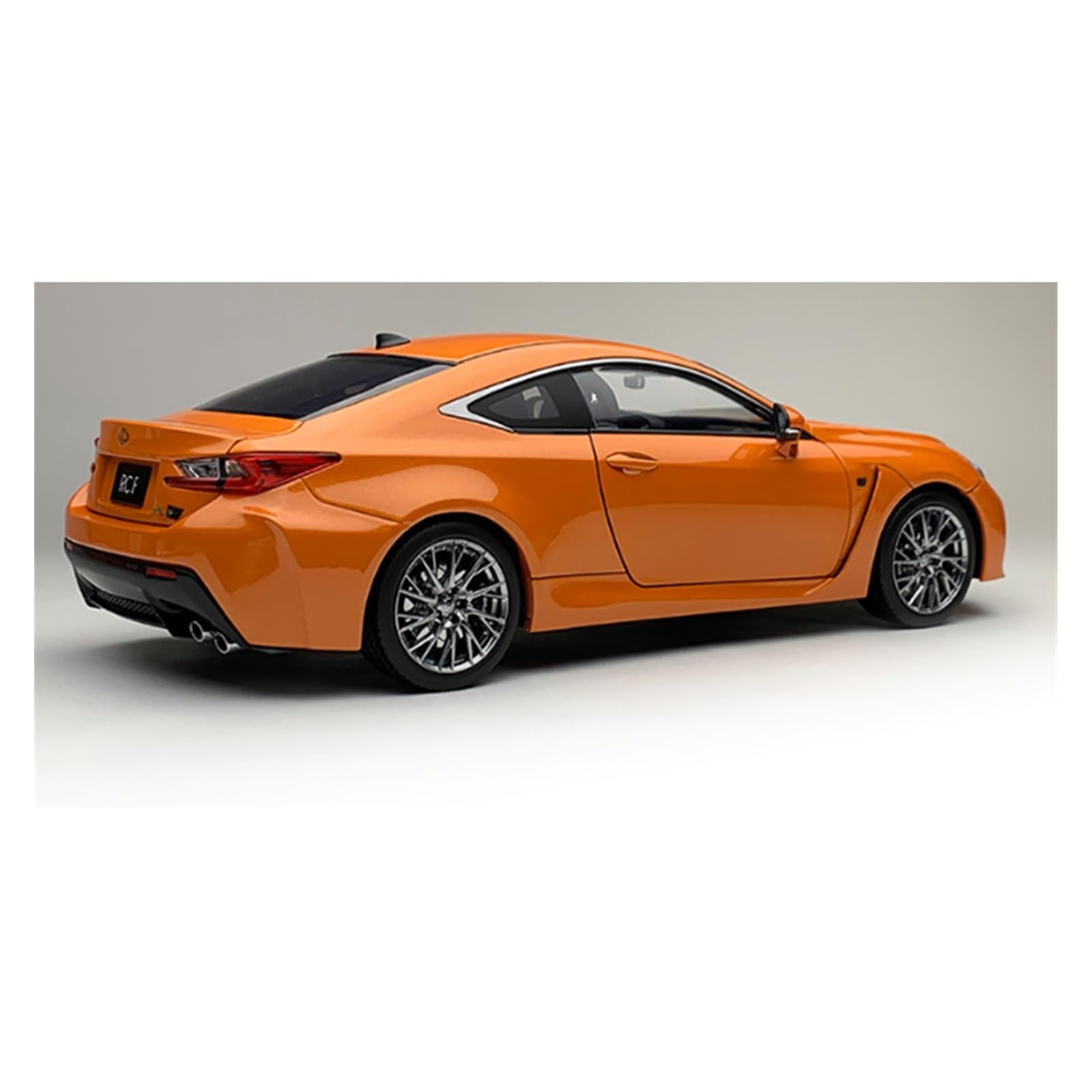 【非売品・希少品】レクサス RC-F ミニカー 1/18スケール 非売品・希少品】レクサス RC-F ミニカー 1/18スケール - メルカリ