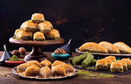 Miniatura 24 de Hafiz Mustafa 1864 Istanbul Baklava - Caja de pastelería - Bocadillos de postre de Baklava horneados hechos de hojas de masa filo fresca, pistacho