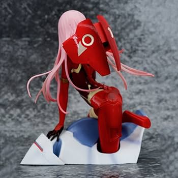 Amazon.co.jp: Heigguoj Zero Two 02 赤い服フィギュア、アニメ