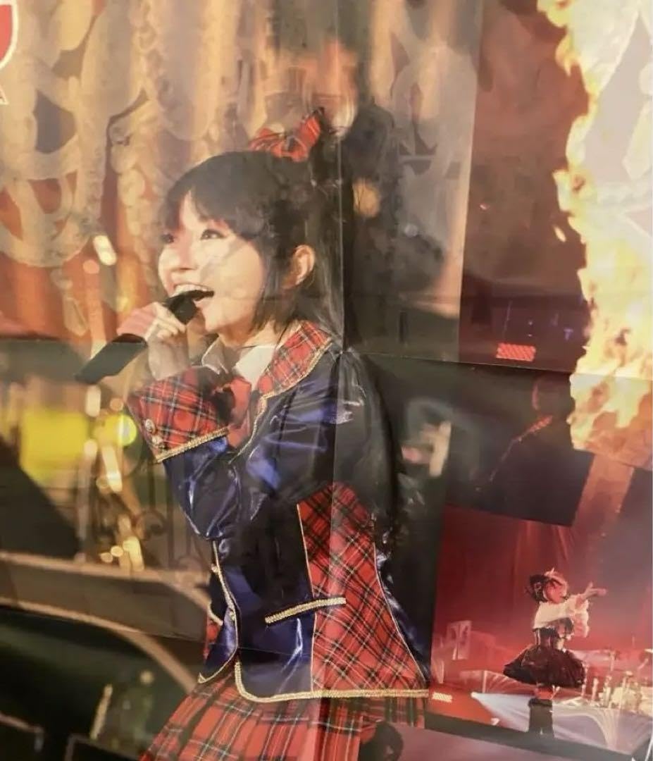 水樹奈々　シンガー・声優 ● B2ポスター大量　20枚セット 水樹奈々 B2ポスター NANA MIZUKI LIVE CIRCUS 2013 - メルカリ