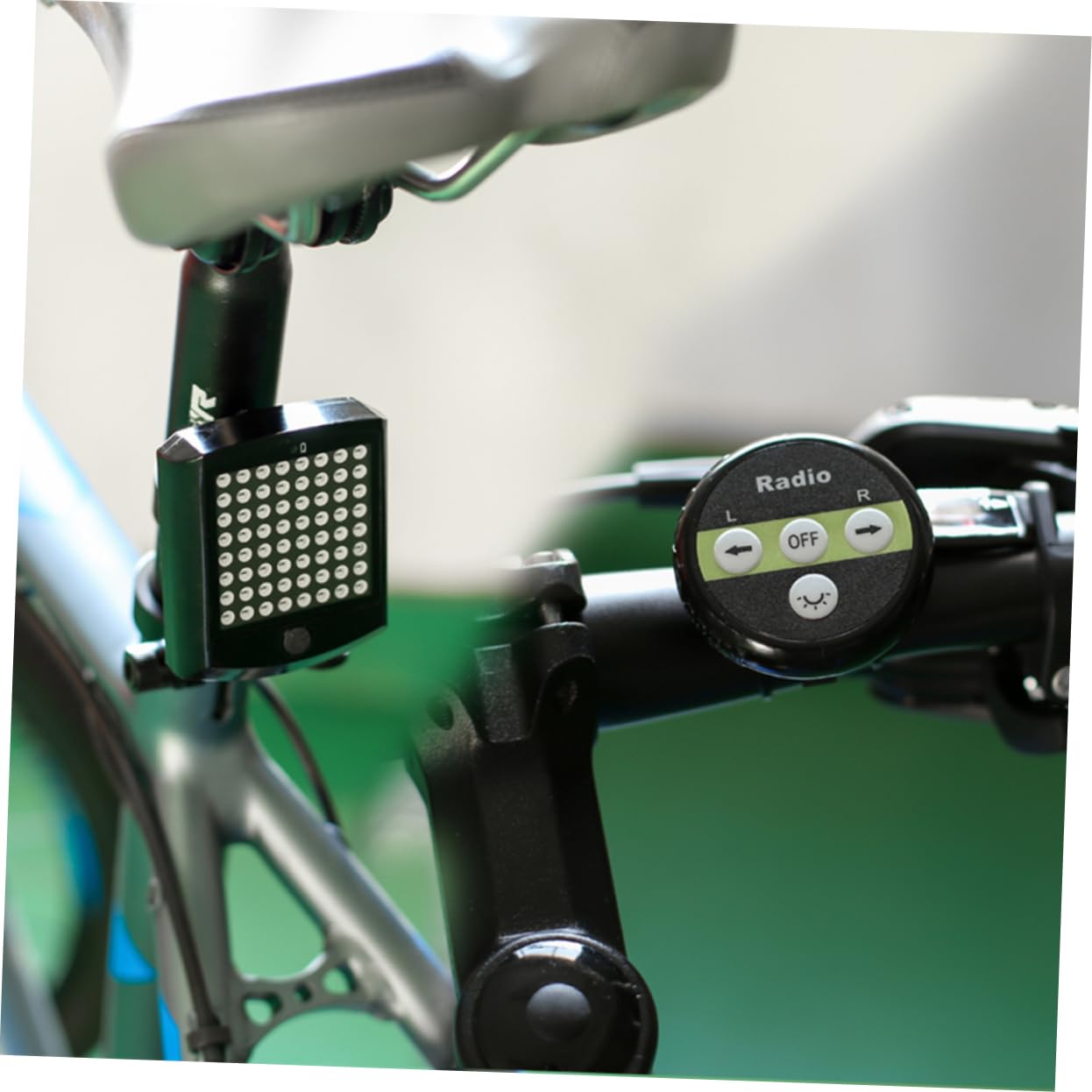 BESPORTBLE 3 Pezzi Luci di Segnalazione Anteriori per Auto Sostituzione Ld24 LED Luce Lampeggiante Luci Posteriori per Biciclette Telaio in ABS Facile da Installare per attività Allaperto