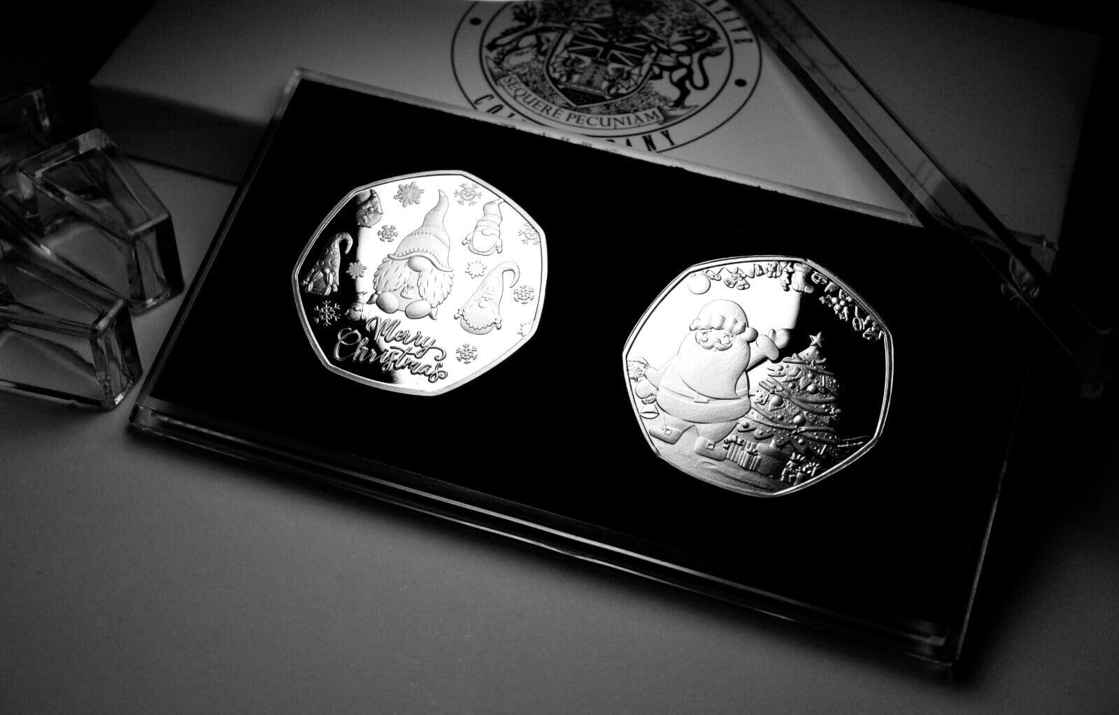 The Commemorative Coin Company Pair of MERRY CHRISTMAS Silver Commemoratives. Gift Box/Case. Favourite Gonk, Santa Gift/Present