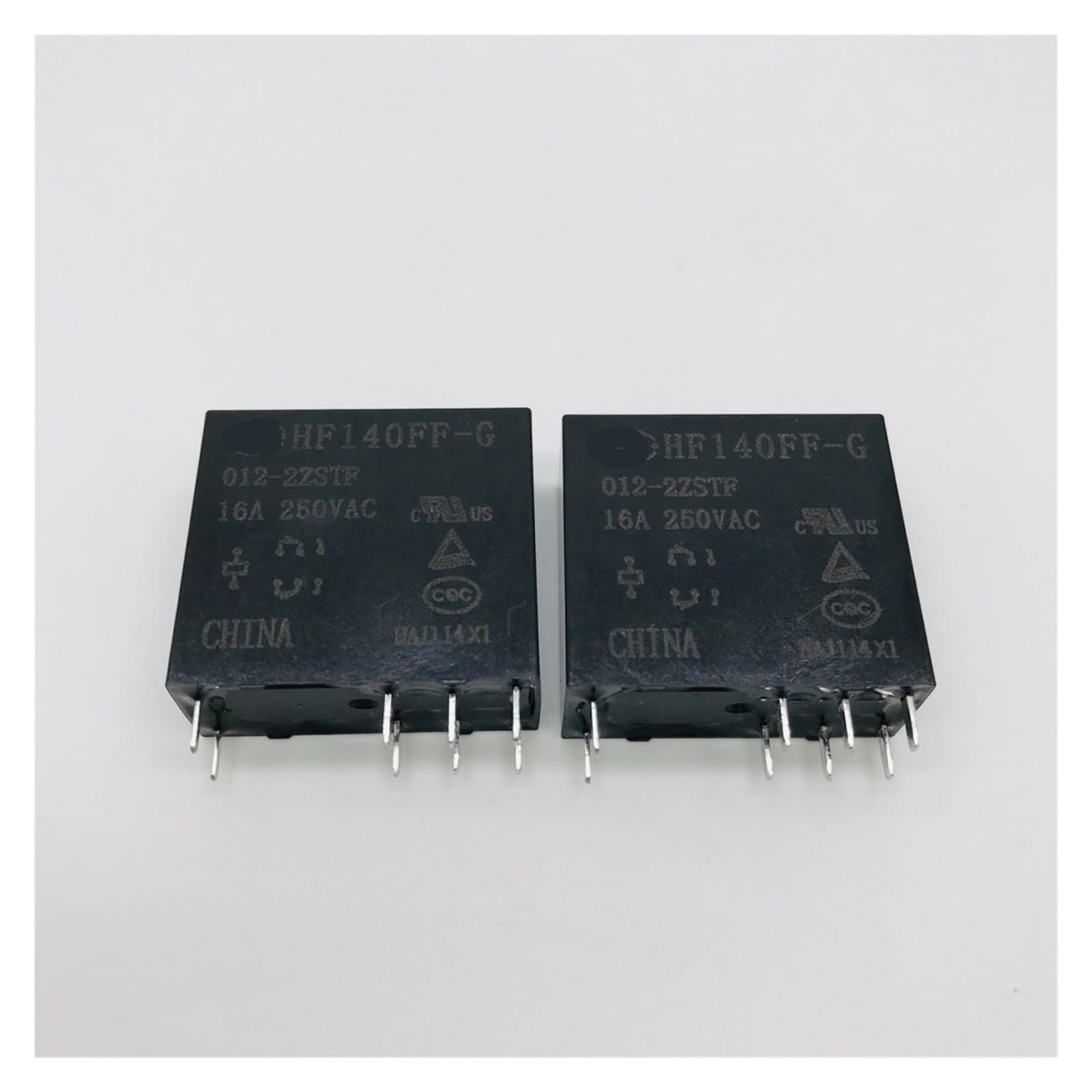 Relé HF140FF-G 012-2HSWTF de 12V con conmutador de alta frecuencia 16A para PCB