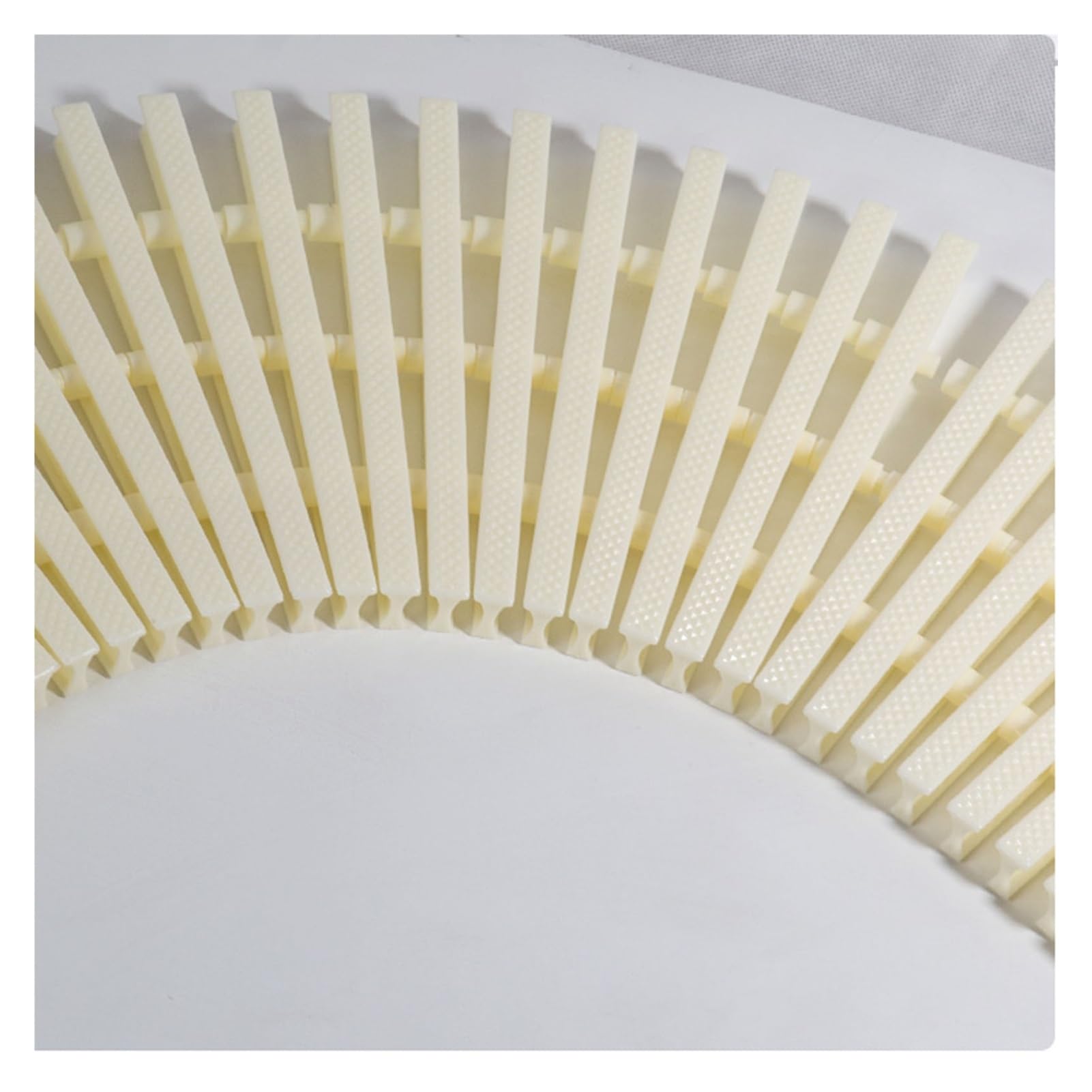 GLDYTVF 360° Rotating Pool Drain Grate Durable Diamond Textured Cover for Walkways & Patios Interlocking Drainage Grate for Overflow Channels Poolside Grating Solution