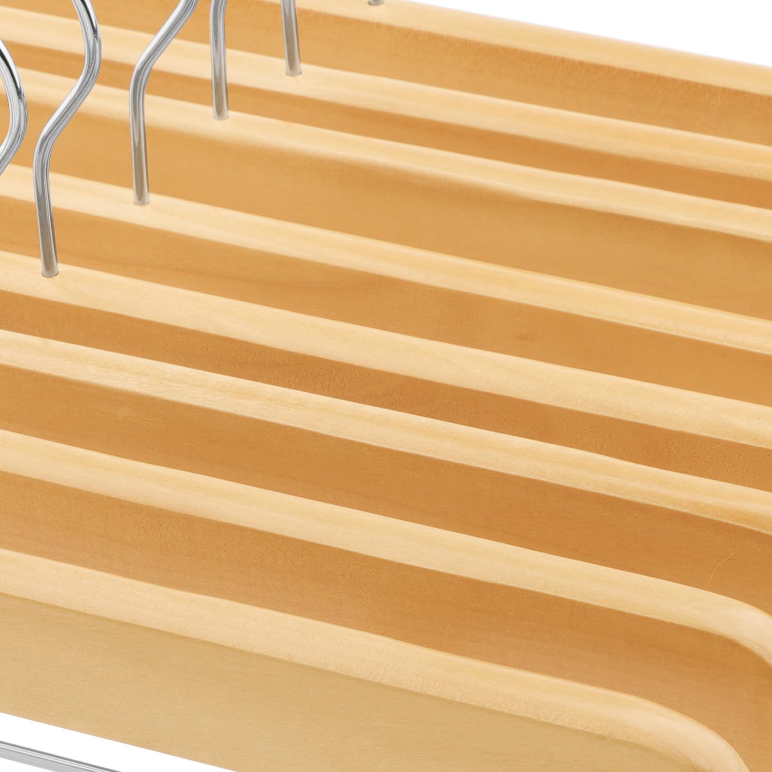 SONGMICS Hosenbügel aus Holz, 8 Stück, Hosenbügel mit verstellbaren rostfreien Metall-Clips, 360° drehbarer Haken, Rockbügel für Hosen, Röcke, natürliche Maserung UCRW008-8 | Kleiderbügel für Hosen, Jeans und Röcke, mit verstellbaren rostfreien Metall-Cli