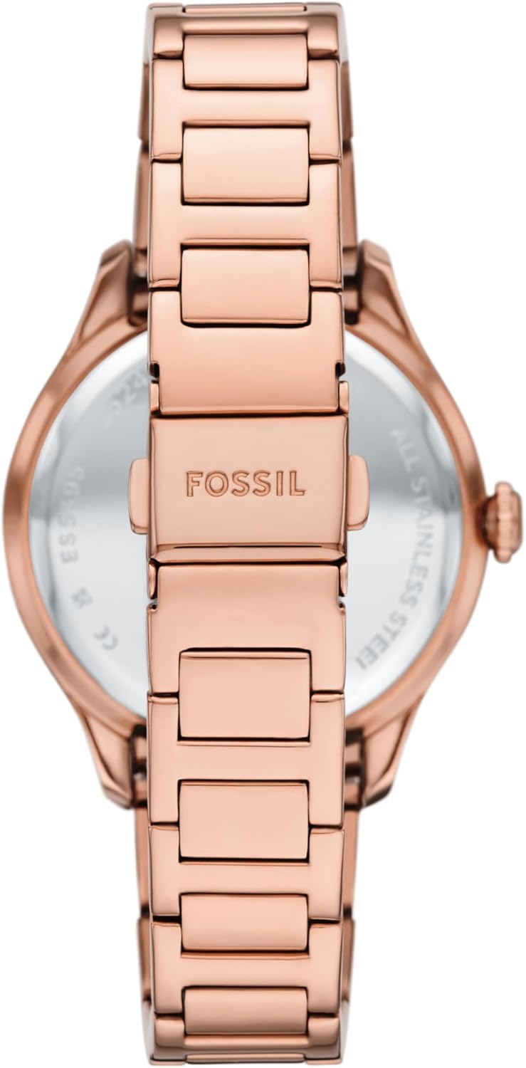 Nyuma view of Fossil Gilmore watch bracelet