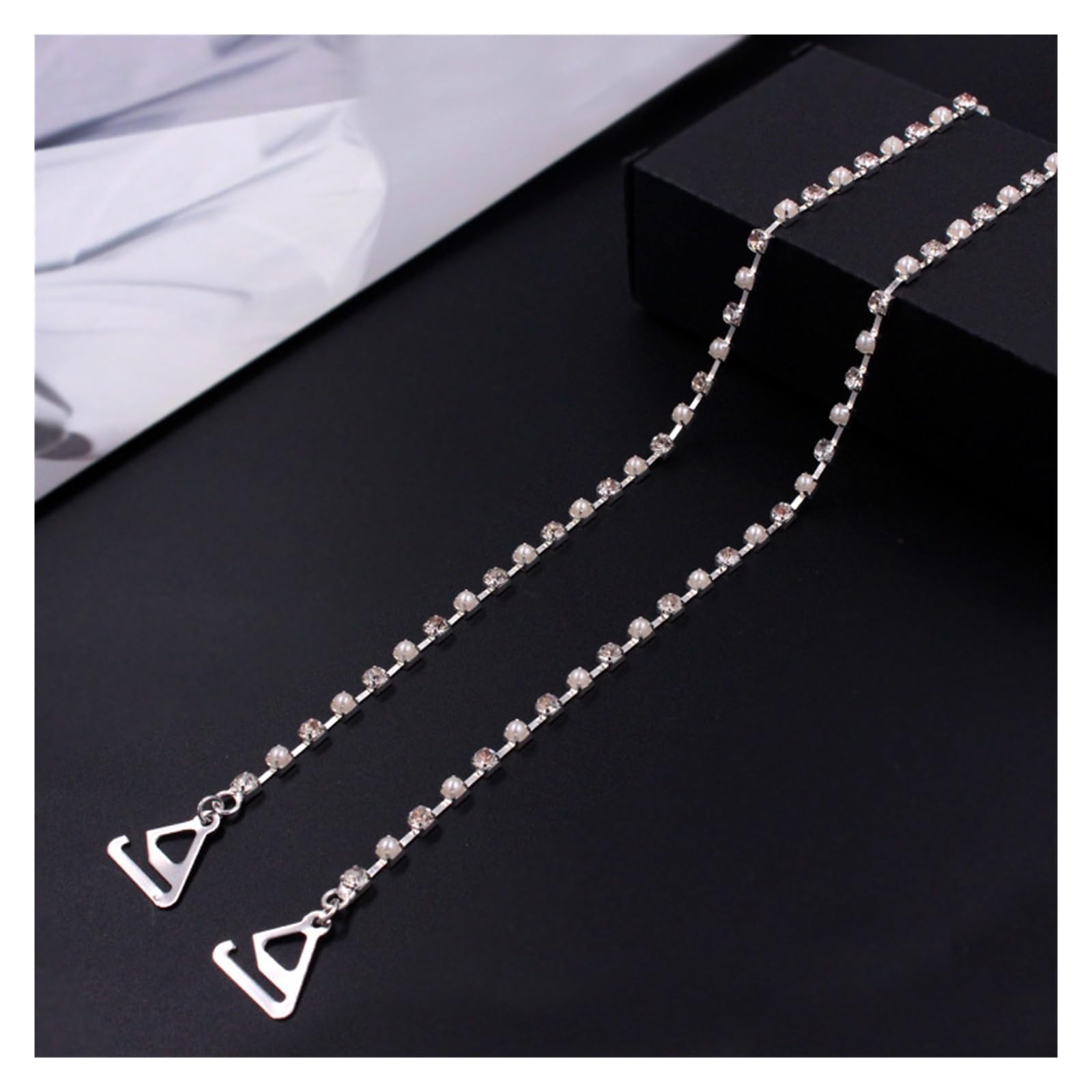 YGMNQAL 1Pair Rhinestone Bra Straps Invisible Metal Underwear Strap Non-Slip Shoulder Adjustable Lingerie Brassiere Holder Accessories(Silver pearl,2.2cm hook)