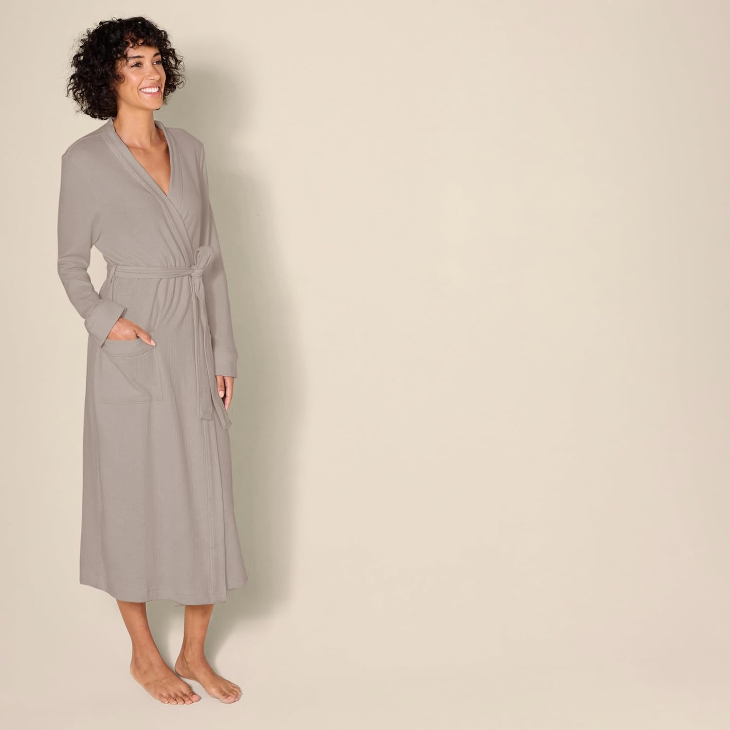 Amazon Essentials Women's Lightweight Waffle Full-Length Robe (Available in Plus Size) - Image 2