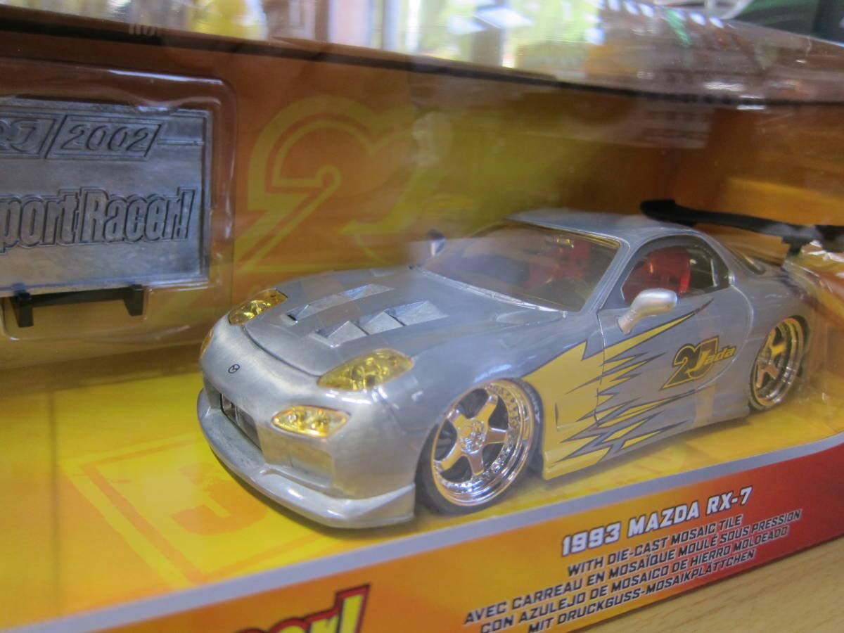 1/24 JADA 20周年記念ダイキャストカー2台セット Amazon.co.jp: 1/24 Jada Toys ダイキャストカー 20 ANNIVERSARY