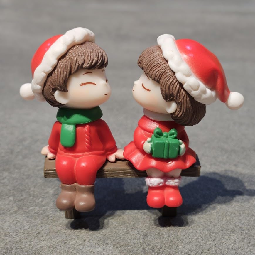 Image of Miniature Christmas Couple Figurines, Adorable PVC Decoration for Miniature Garden, Dollhouse Accessory & Holiday Gifting Cute Xmas Decor Collectible