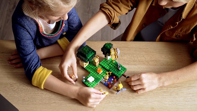 Amazon.co.jp: レゴ(LEGO) マインクラフト ミツバチの養蜂場 21165