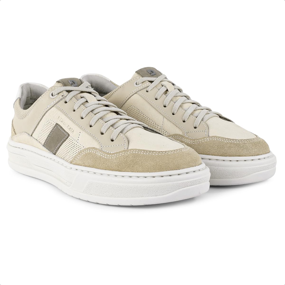 Tênis Denim Wide Branco em promoção! Veja a oferta e mais achadinhos de Tênis 4 Hoje é o melhor dia para comprar Tênis Denim Wide Branco com aquele preço maroto! Promoção! Aproveite a oferta! 4