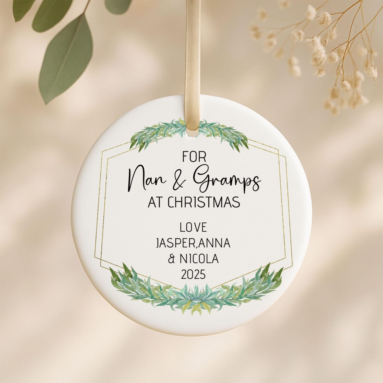 Gutegifts White Personalised Greenery Design Bauble For Nanna & Pops At Christma Ceramic Ornament Gift For Grandparents Grandma Grandad Nanny Gramps Family Xmas Tree Decor Keepsake Handmade In Uk