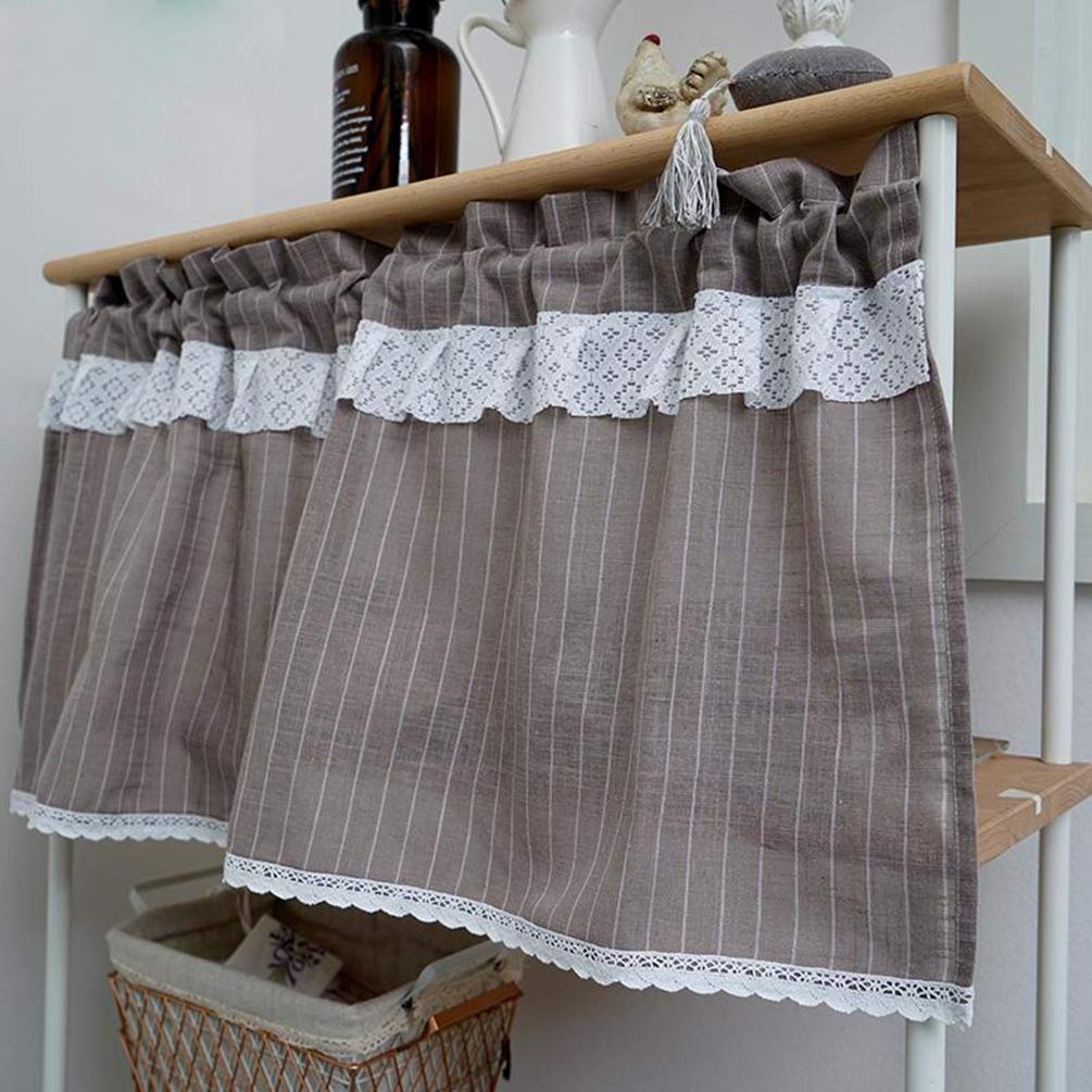 Media cortina decorada a mano con dimensiones de 140x45cm estilo rústico