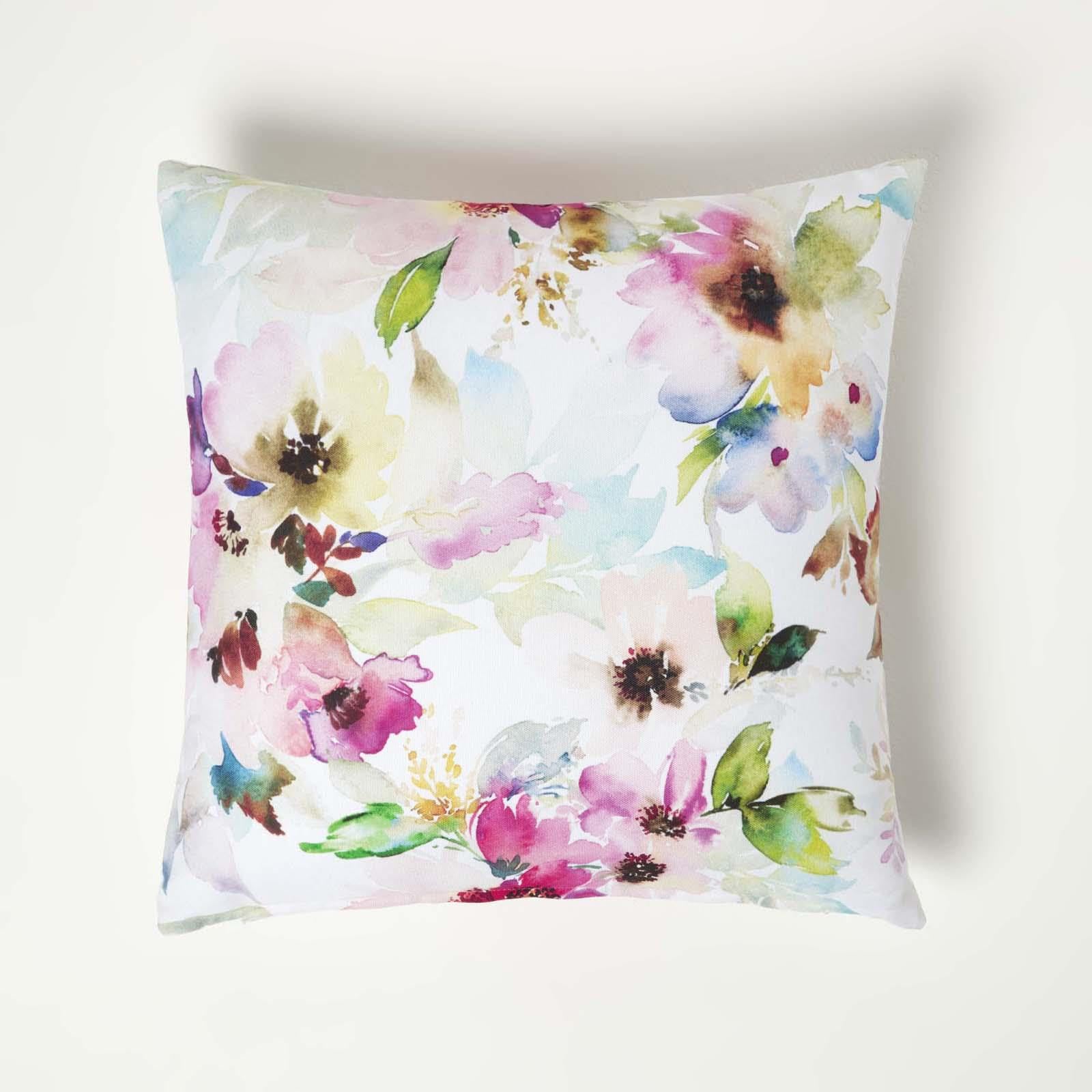 Homescapes 2er-Set Outdoor Kissen Aquarell-Blumen, Bunte Gartenkissen 45x45 cm, Blumenkissen für Terrasse & Balkon