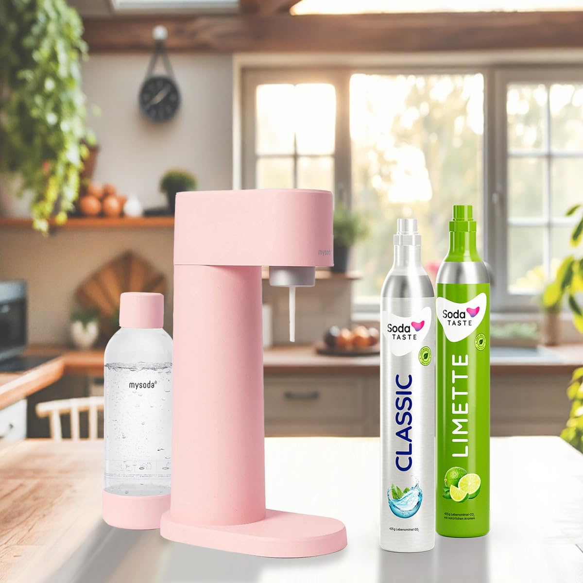 SodaTASTE Sparpaket: Mysoda Woody - Wassersprudler aus erneuerbarem Holzkomposit mit 1L BPA-freier Plastikflasche, CO2-Zylinder Classic + CO2-Zylinder Limette (Rosa)